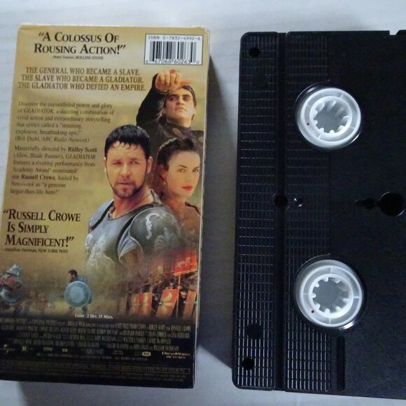 Gladiator - VHS Tape - 2000 with Russell Crowe and Joaquín Phoenix - Picture 2 of 5